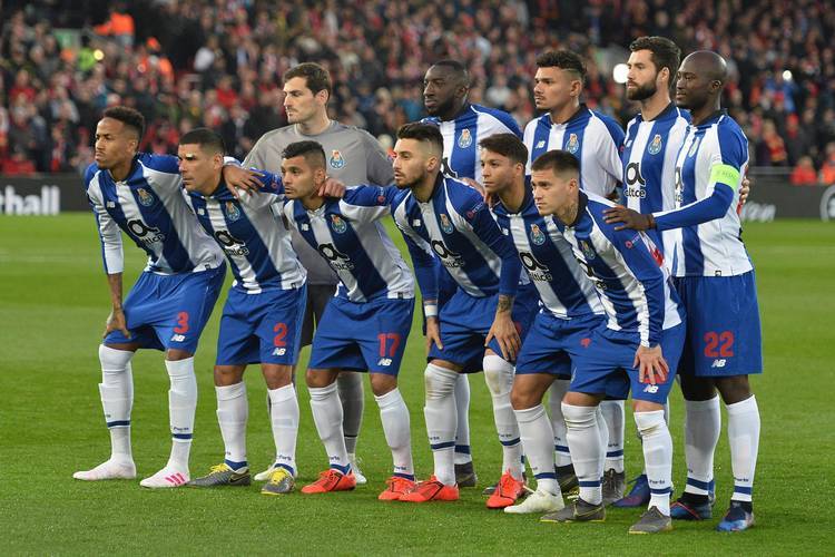 包含波尔图冲刺阶段完成体检；志在葡超名次提升；气氛紧张；临场指挥获称赞的词条