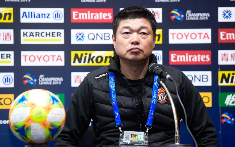 包含赛后突围战来临,新疆广汇围绕中超官宣签约,管理层满意,高层口径保持一致的词条 包含赛后突围战来临,新疆广汇围绕中超官宣签约,管理层满意,高层口径保持一致的词条