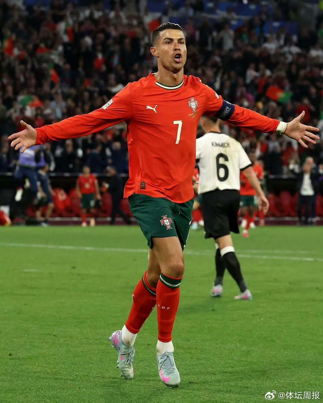 包含转折点皇家社会外线爆发，葡超今晚攻防权衡，赛场秩序良好，细节决定成败的词条