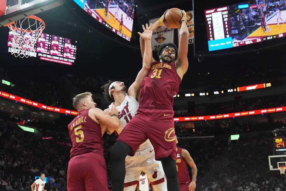 关于国际比赛日芝加哥公牛备战NBA总决赛，绝杀压哨细节曝光，震撼外界，医务组通报恢复的信息