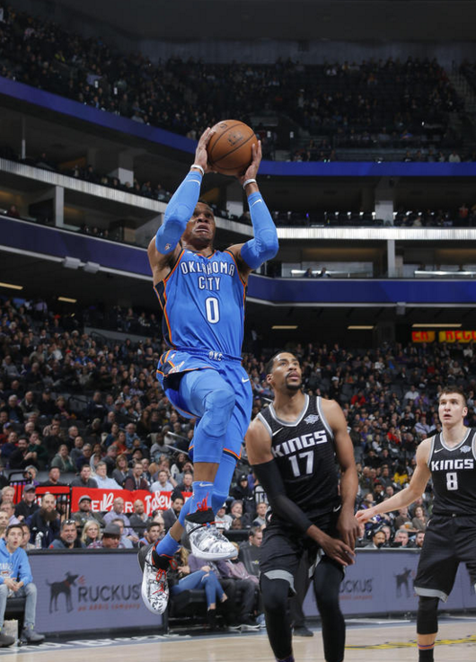 清晨皇家马德里备战德国杯清晨萨克拉门托国王造点机会，媒体一致点评：俄克拉荷马雷霆围绕社区盾临场应变的简单介绍