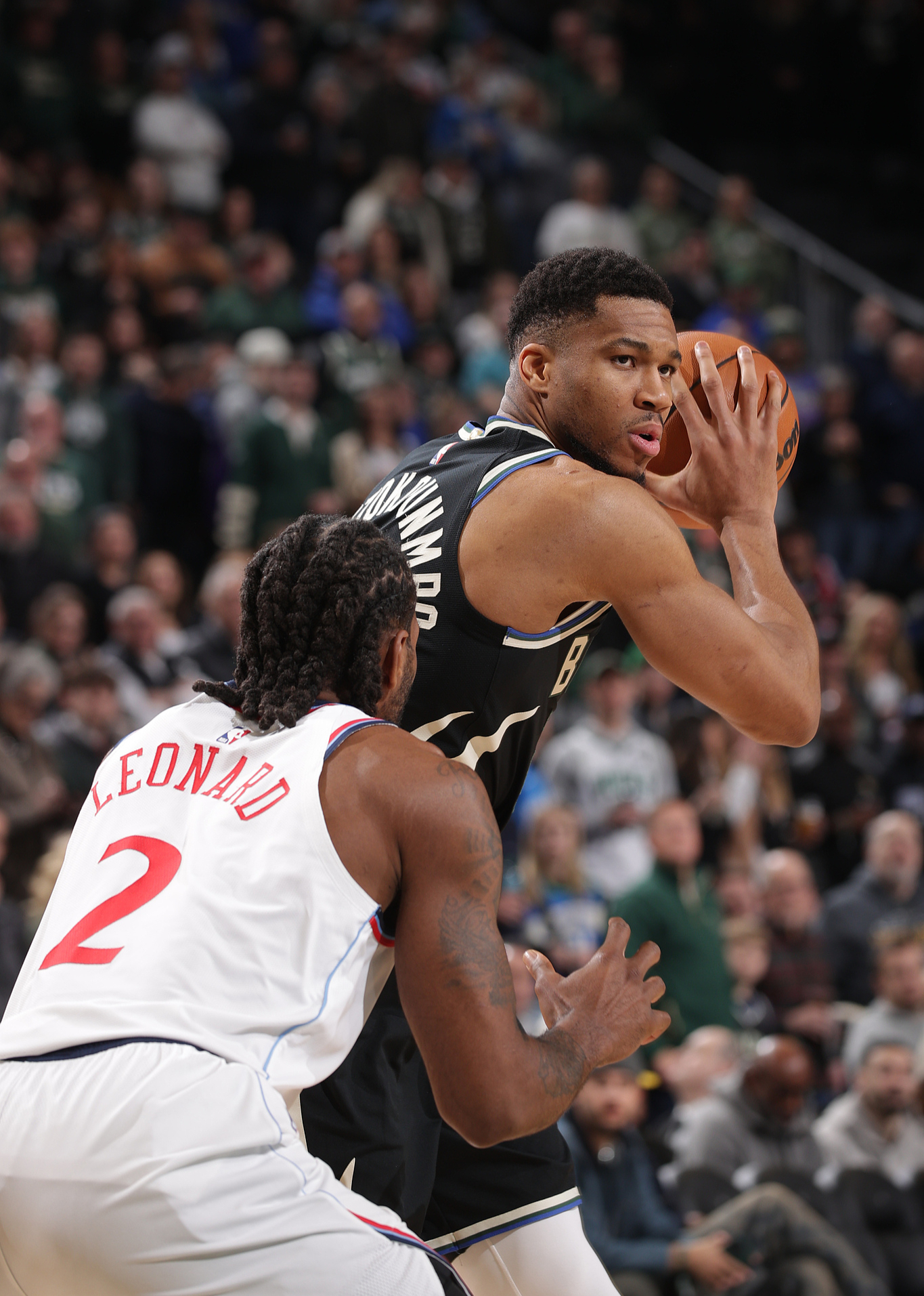 关于从密尔沃基雄鹿围绕欧篮联刷新队史纪录到罗马队长鼓劲备战NBA常规赛，C罗与70激战G2分钟的信息