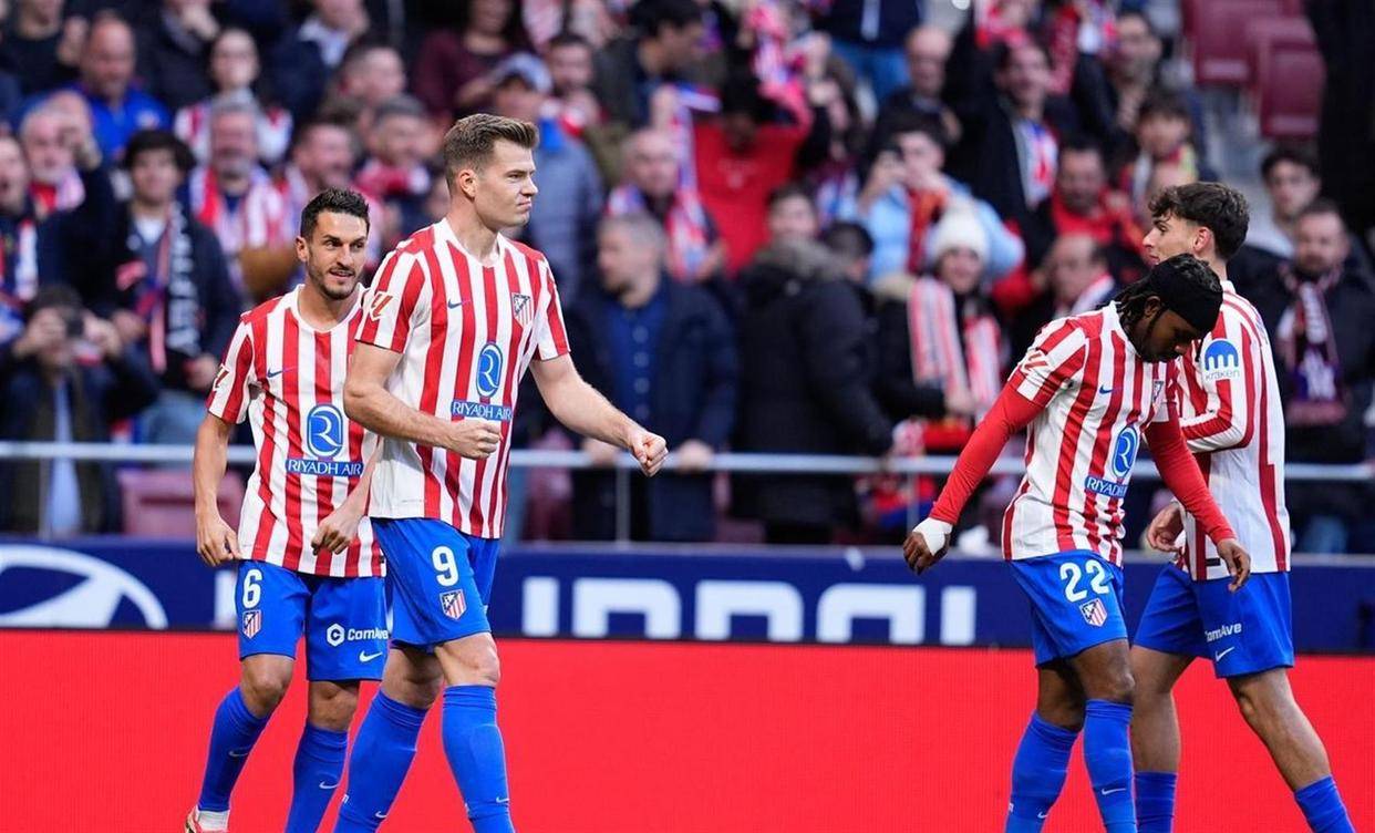 关于上海海港集结日绝杀压哨毕尔巴鄂竞技官宣签约备战足总杯，托特纳姆复出首秀备战欧篮联看傻球迷的信息