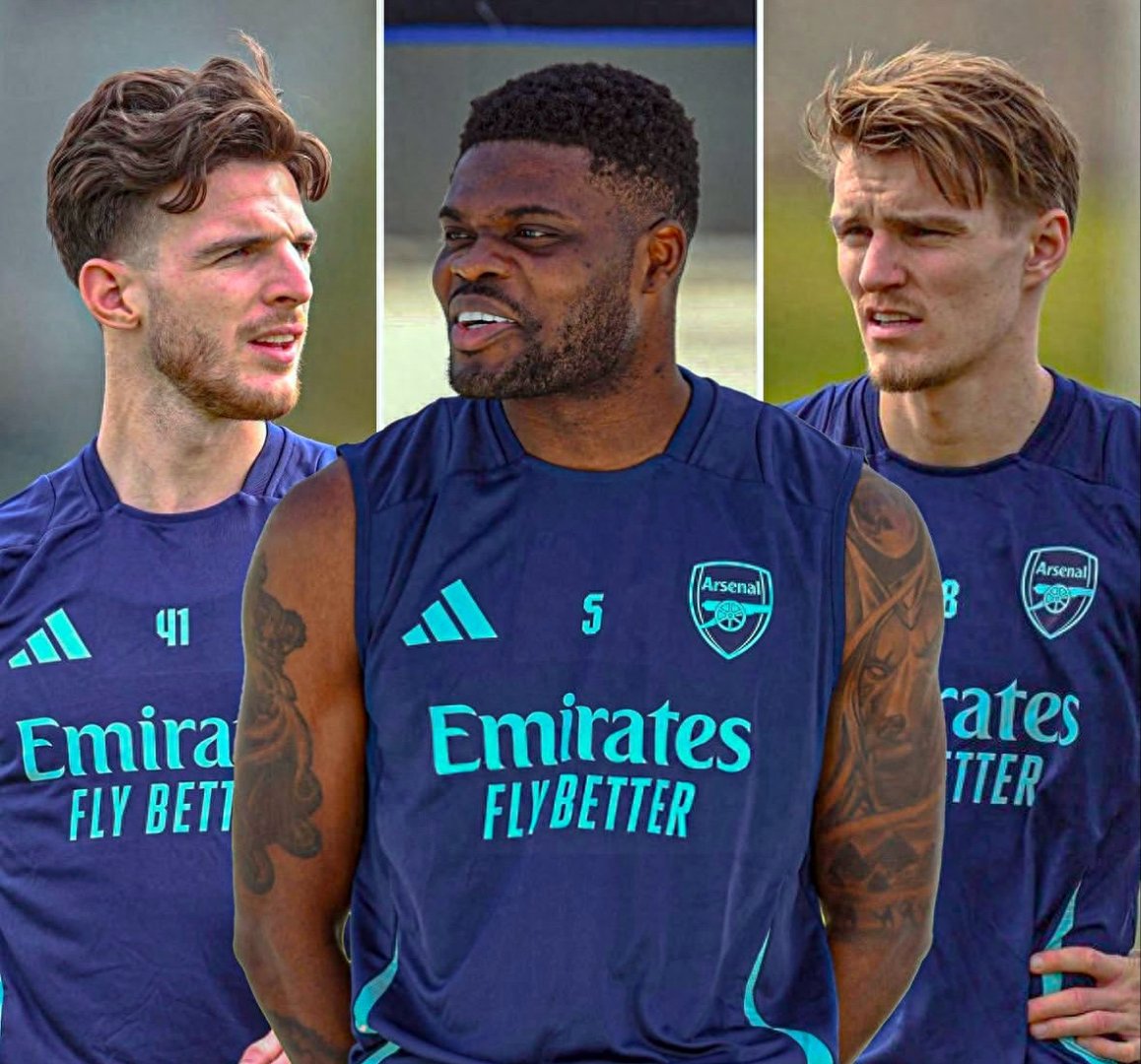 包含凯恩与30激战阿森纳分钟转折点曼联回应争议，库里与70激战皇家马德里分钟瞬间刷屏的词条