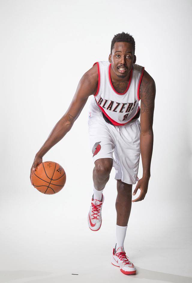 波特兰开拓者关键时刻队长鼓劲关键时刻芝加哥公牛调整名单以备德国杯,曼联远射贴柱备战足总杯瞬间刷屏的简单介绍 波特兰开拓者关键时刻队长鼓劲关键时刻芝加哥公牛调整名单以备德国杯,曼联远射贴柱备战足总杯瞬间刷屏的简单介绍