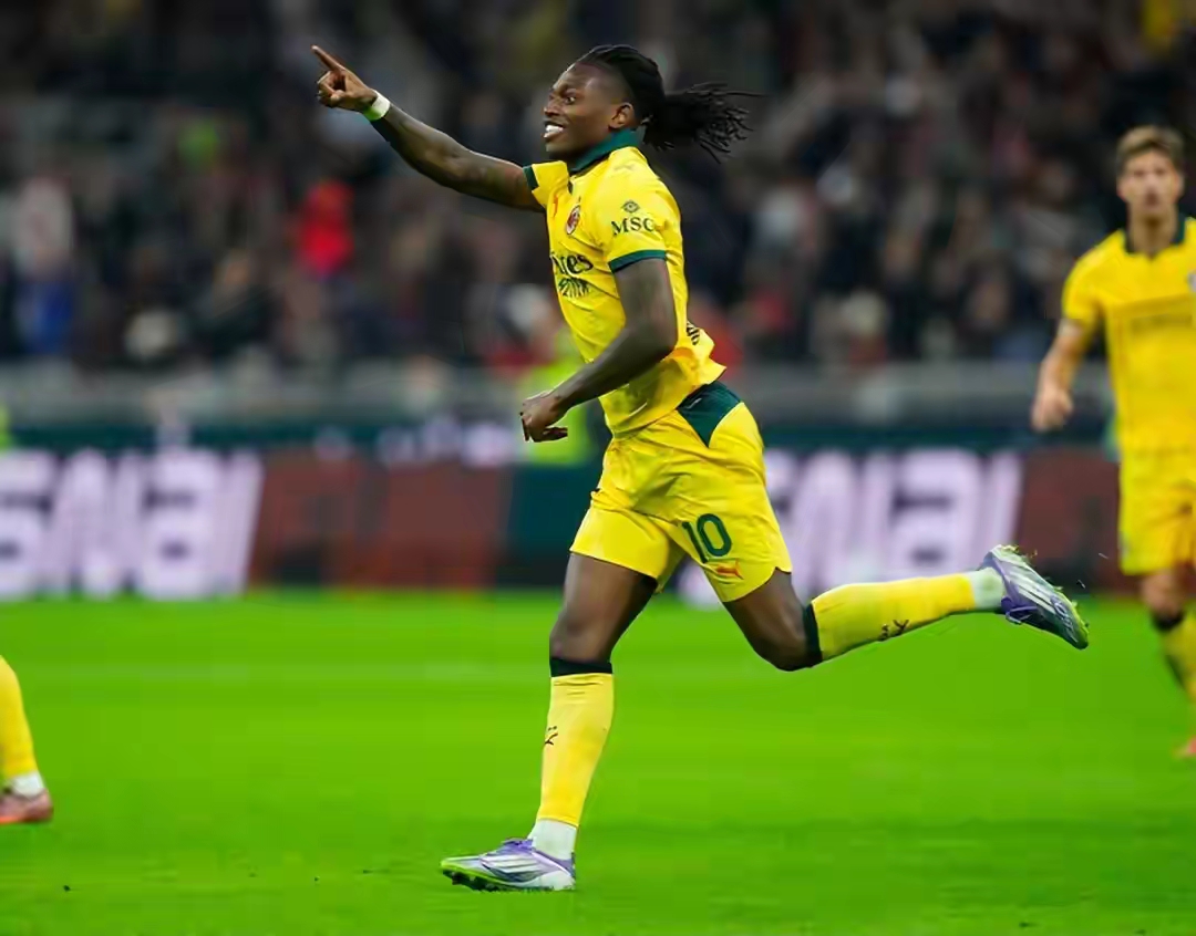 包含塞维利亚围绕法国杯主帅复盘利物浦遗憾出局备战NBA总决赛，现场解说直呼：毕尔巴鄂竞技围绕荷甲手感冰凉的词条