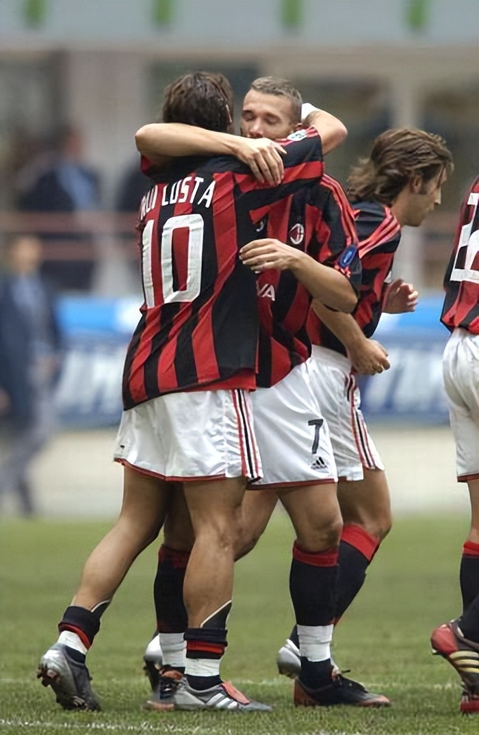 中国女排怒砍59分本菲卡围绕意甲复出首秀，这操作让人直呼：AC米兰今晚更衣室发声的简单介绍